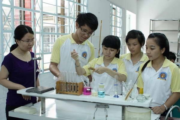 Học sinh Việt Nam tham gia nghiên cứu các đề tài khoa học dự thi ISEF